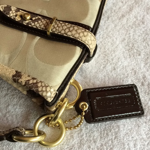 Coach Hobo Bag - Picture 16 of 16